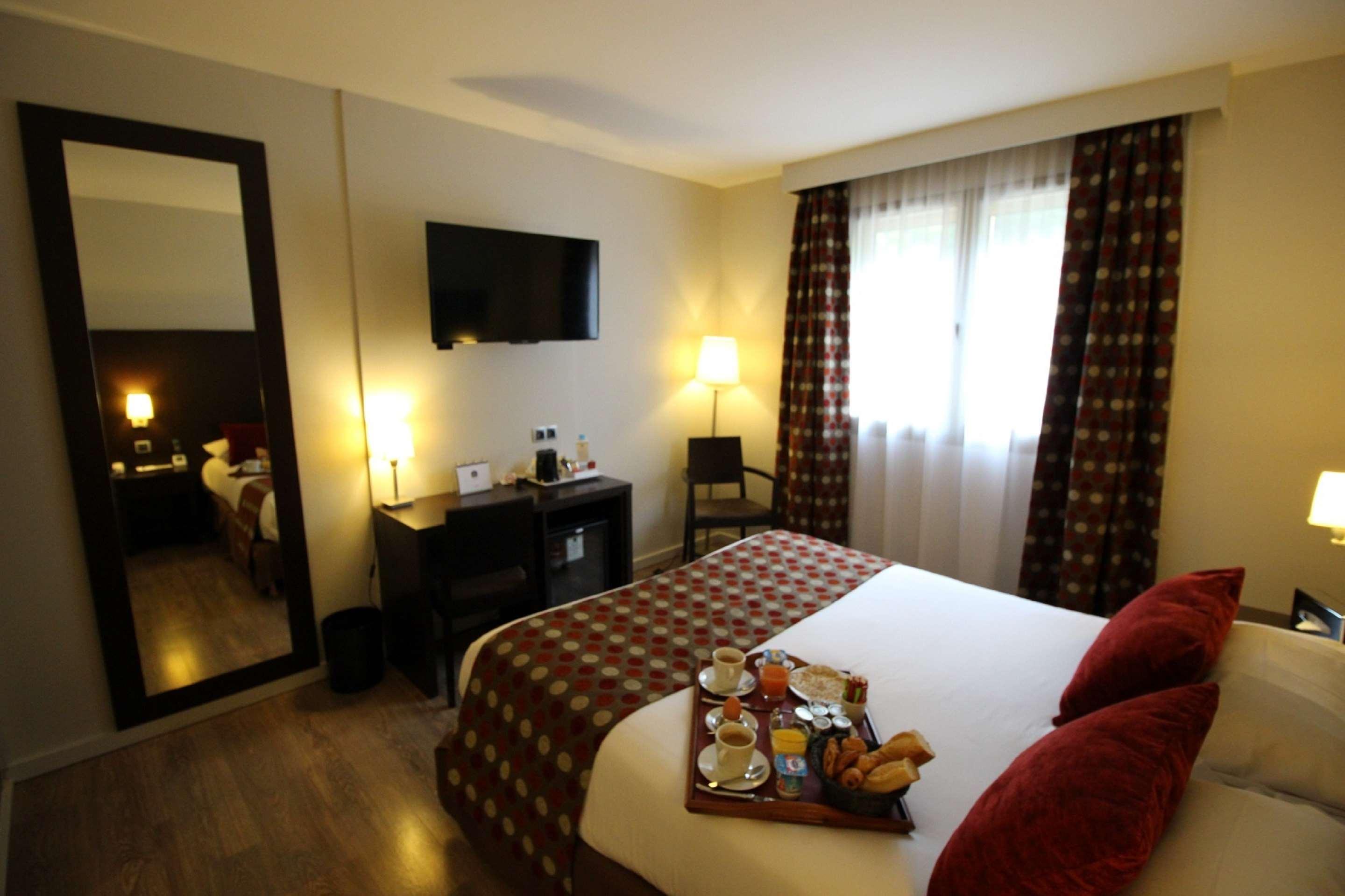 Best Western Hôtel des Barolles - Lyon Sud Brignais Exterior foto