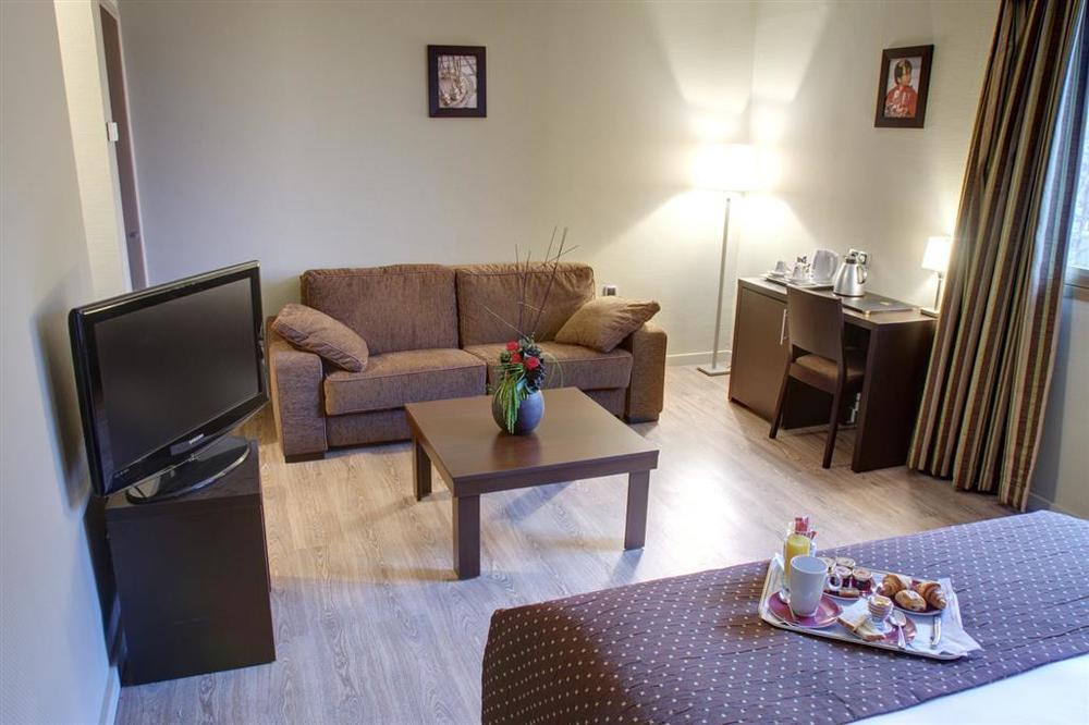 Best Western Hôtel des Barolles - Lyon Sud Brignais Habitación foto